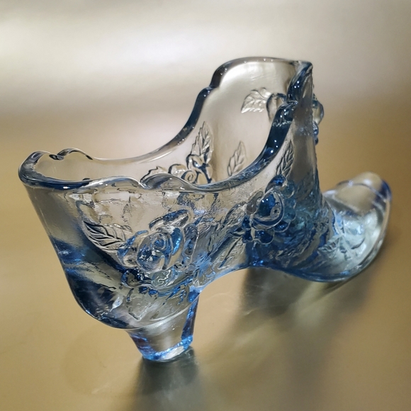 Light Blue Fenton 💙 Cabbage Rose🌹Art Glass Slipper - Picture 5 of 16